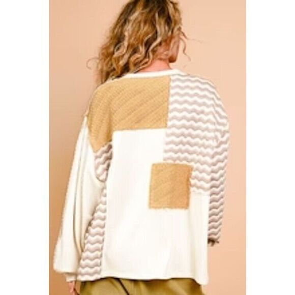 POL OVERSIZED Ribbed Knit and Quilted Top in Cream Multi Size Small - Picture 5 of 8